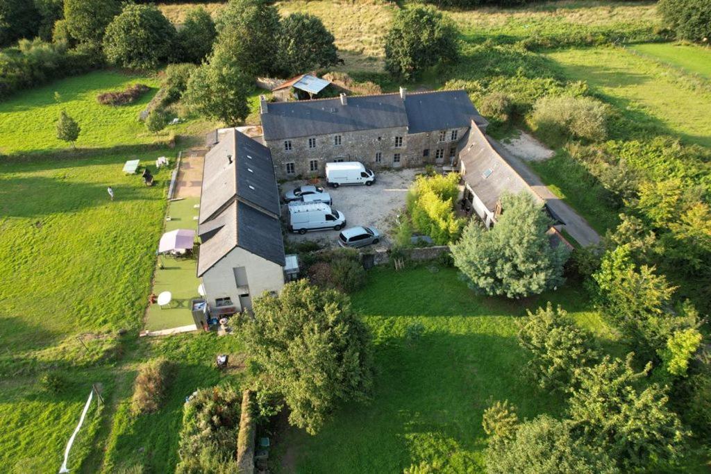 Gite et chambres de la porte du parc Les Iffs Extérieur photo
